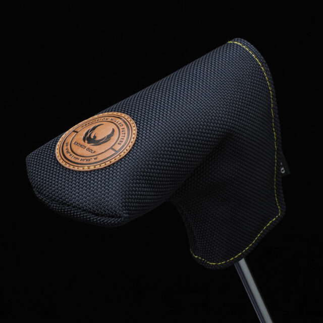 GIGA HOLD Headcover